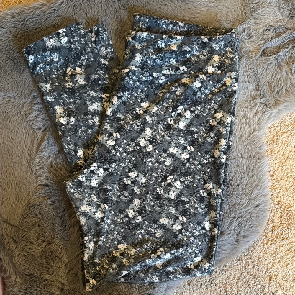 Lularoe Floral Patterned Women's leggings